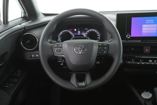 TOYOTA C-HR usata 12