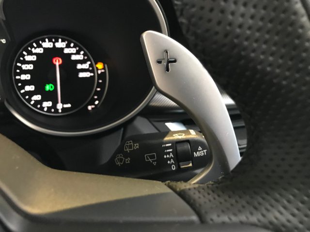 ALFA ROMEO Stelvio usata, con Regolazione elettrica sedili