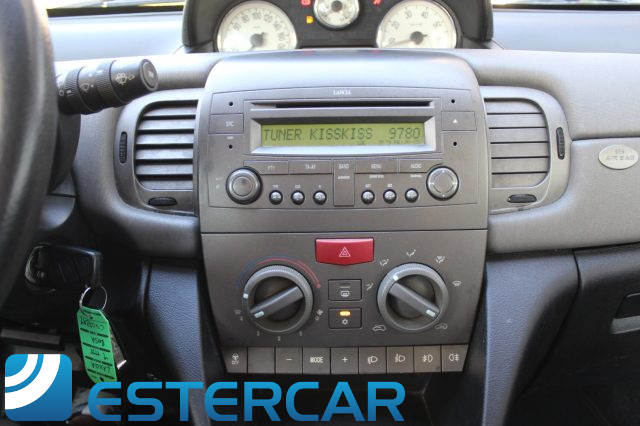 LANCIA Ypsilon usata, con USB