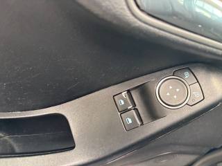 FORD Fiesta usata, con Bluetooth