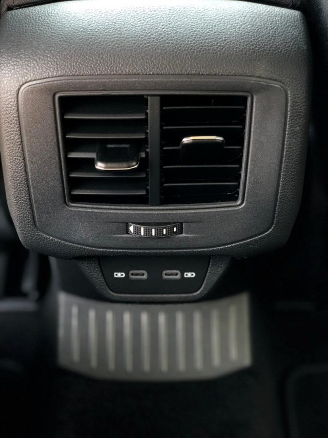 VOLKSWAGEN T-Roc usata, con Airbag testa