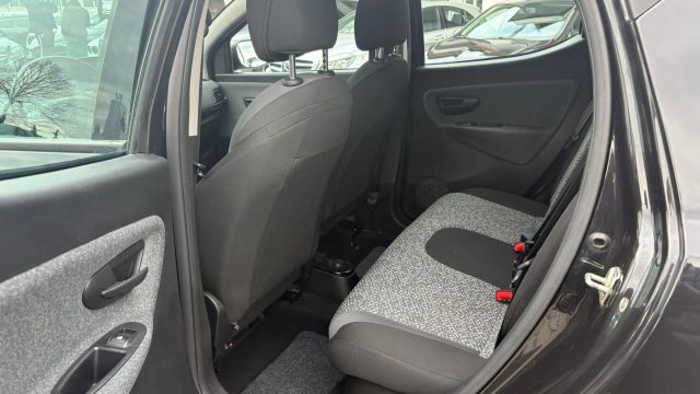 LANCIA Ypsilon usata, con Autoradio digitale