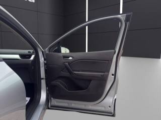 RENAULT Captur usata, con Bracciolo