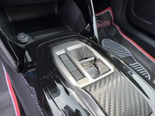 PEUGEOT 2008 usata, con Sistema di navigazione