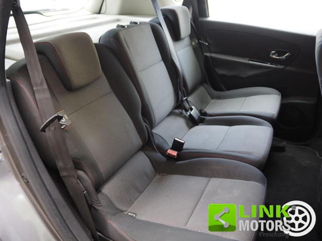 RENAULT Scenic usata 23