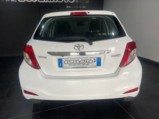 TOYOTA Yaris usata, con Alzacristalli elettrici