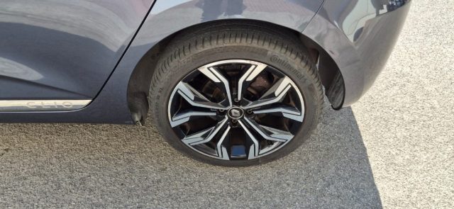 RENAULT Clio usata, con USB