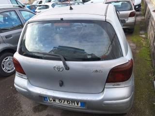 TOYOTA Yaris usata 16