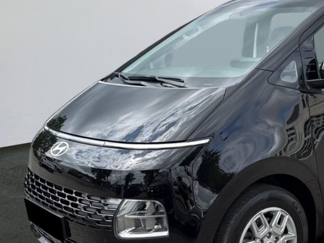 HYUNDAI Staria usata, con Alzacristalli elettrici