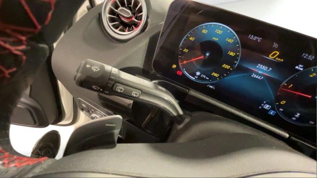 MERCEDES-BENZ B 200 usata, con Volante in pelle
