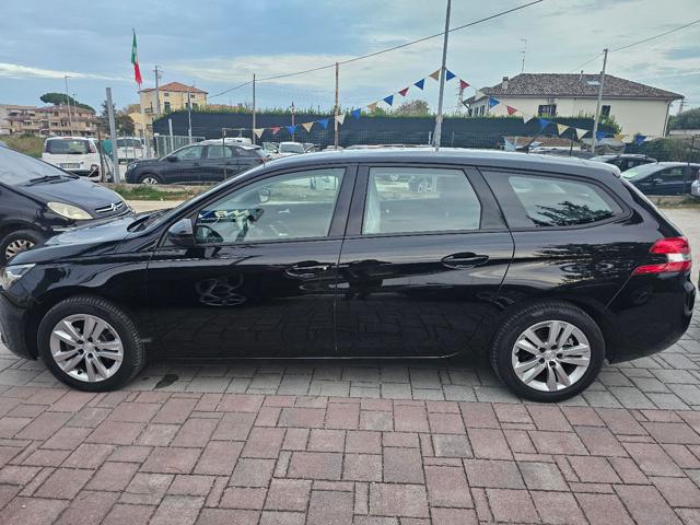 PEUGEOT 308 usata, con Airbag