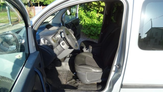 RENAULT Kangoo Z.E. usata, con Autoradio digitale