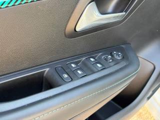 PEUGEOT 208 usata, con Bluetooth