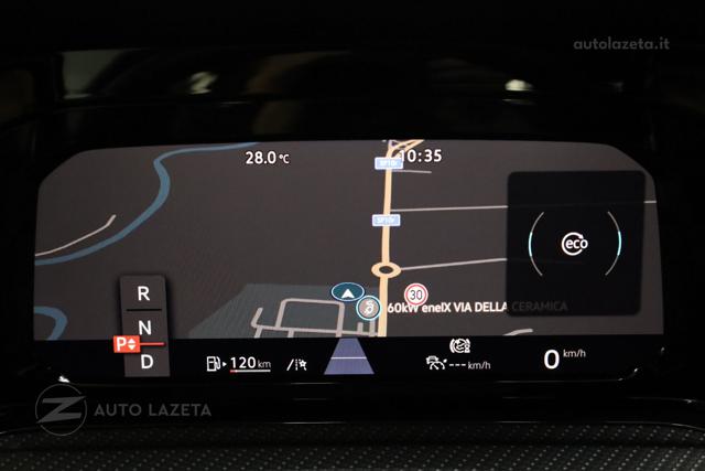 VOLKSWAGEN Golf usata, con Autoradio digitale