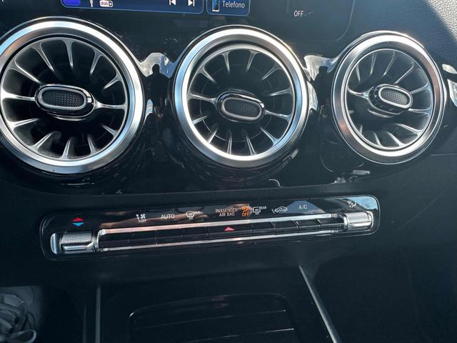 MERCEDES-BENZ GLA 200 usata, con USB