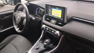 TOYOTA RAV 4 MY23 usata, con Sedile posteriore sdoppiato