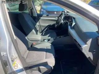 VOLKSWAGEN Golf Variant usata, con Autoradio
