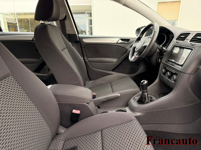 VOLKSWAGEN Golf usata, con Autoradio