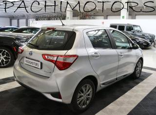 TOYOTA Yaris usata, con Fari Xenon