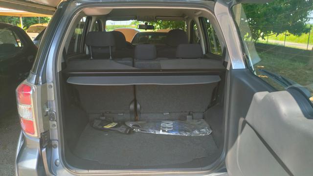 DAIHATSU Terios usata, con Gancio traino