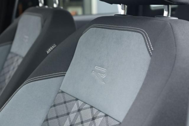 VOLKSWAGEN Taigo usata, con Boardcomputer