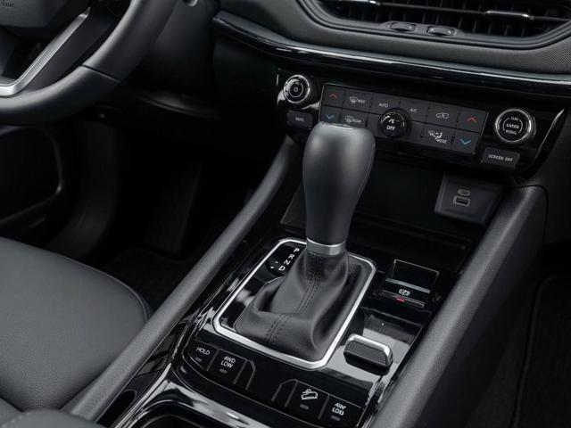 JEEP Compass usata, con Sedile posteriore sdoppiato