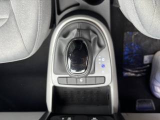 HYUNDAI i10 usata, con Controllo elettronico della corsia