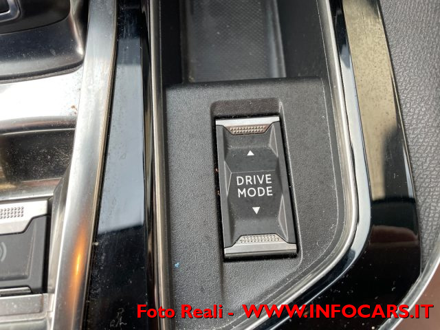 PEUGEOT 3008 usata, con Sensore di pioggia