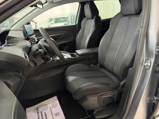 PEUGEOT 3008 usata, con Volante multifunzione