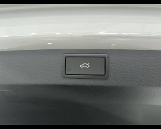 SKODA Karoq usata, con Sensori di parcheggio posteriori