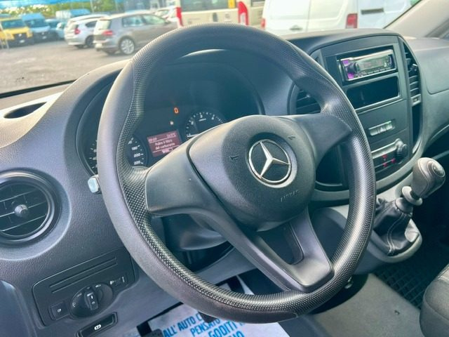 MERCEDES-BENZ Vito usata 15