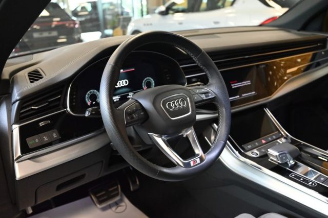 AUDI Q8 usata 38