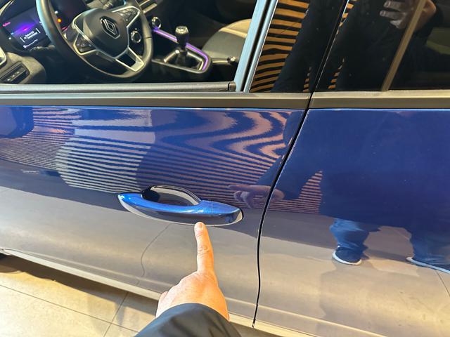 RENAULT Clio usata, con Volante multifunzione