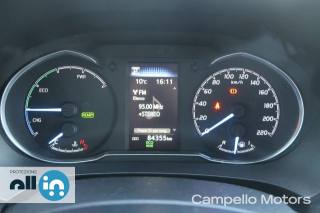 TOYOTA Yaris usata 8