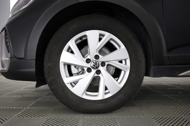 VOLKSWAGEN Taigo usata 8