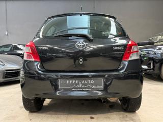 TOYOTA Yaris usata, con Alzacristalli elettrici