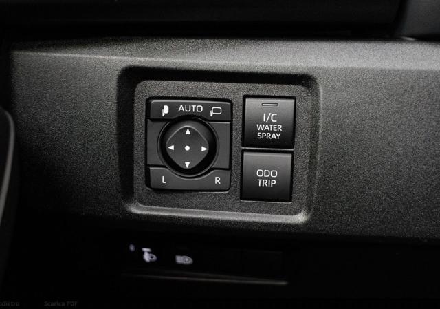 TOYOTA Yaris usata, con Cruise Control