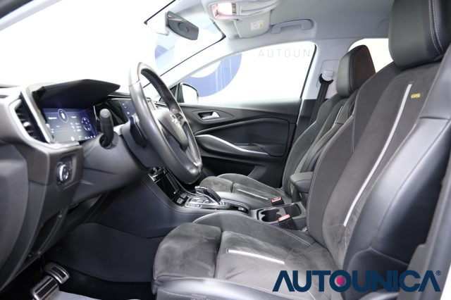 OPEL Grandland usata, con Volante in pelle