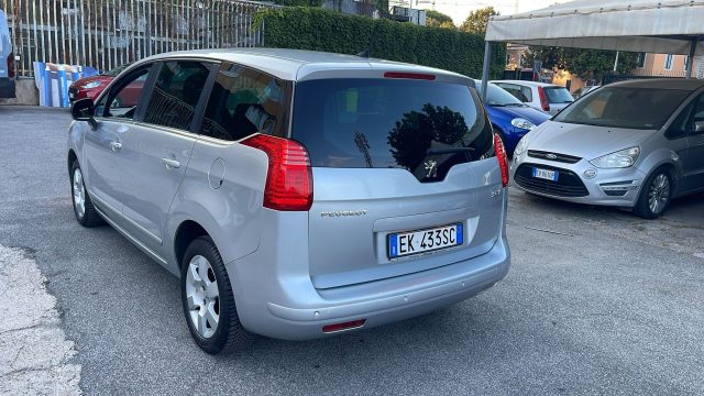 PEUGEOT 5008 usata, con Chiusura centralizzata