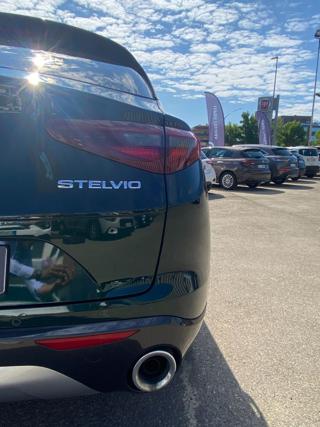 ALFA ROMEO Stelvio usata, con Interni in pelle