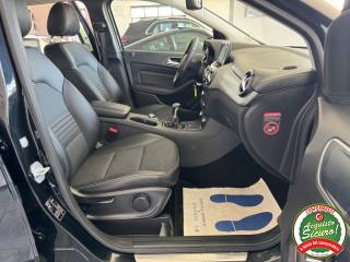 MERCEDES-BENZ B 180 usata, con Cronologia tagliandi