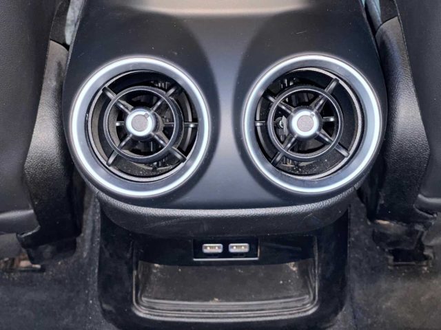 ALFA ROMEO Stelvio usata, con Telecamera per parcheggio assistito