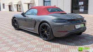 PORSCHE 718 usata, con Autoradio