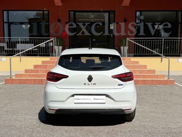 RENAULT Clio usata, con Autoradio