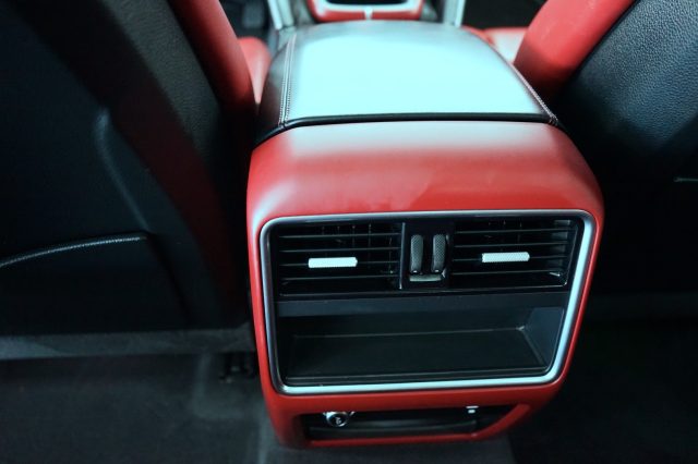 PORSCHE Cayenne usata, con Telecamera per parcheggio assistito