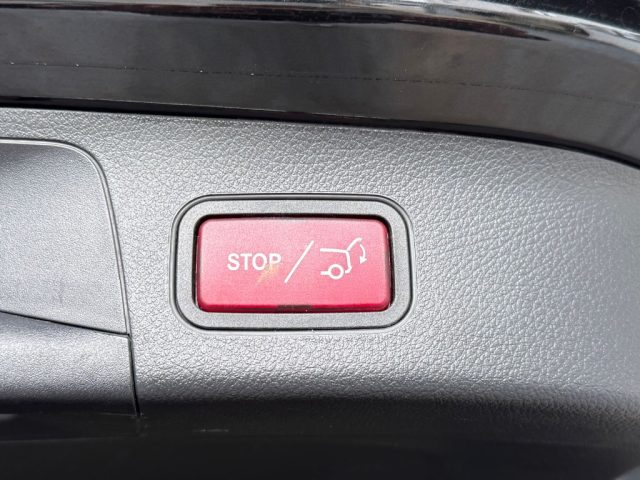 MERCEDES-BENZ GLA 200 usata, con Climatizzatore