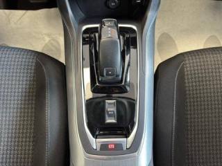 PEUGEOT 308 usata, con Servosterzo