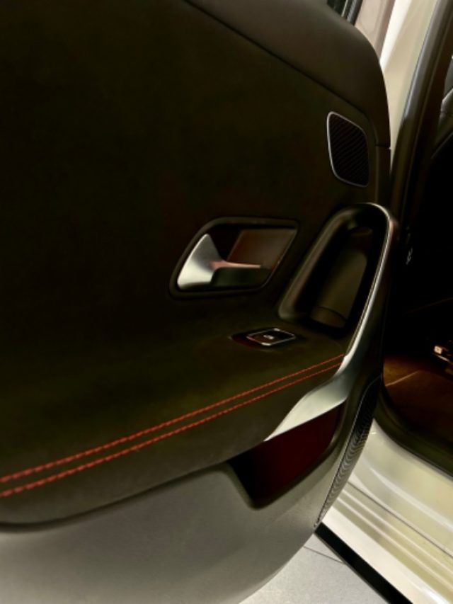 MERCEDES-BENZ A 45 AMG usata, con Alzacristalli elettrici