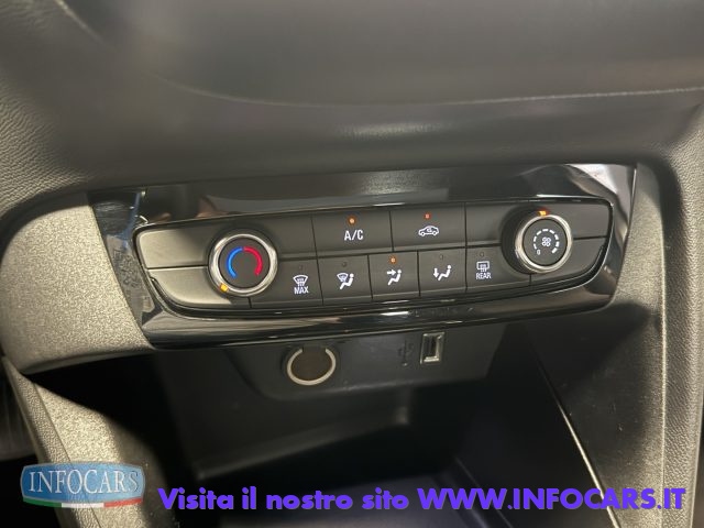 OPEL Corsa usata, con USB