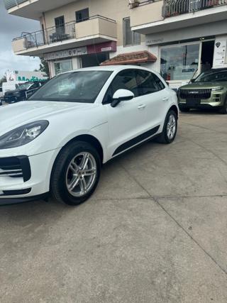 PORSCHE Macan usata, con Airbag